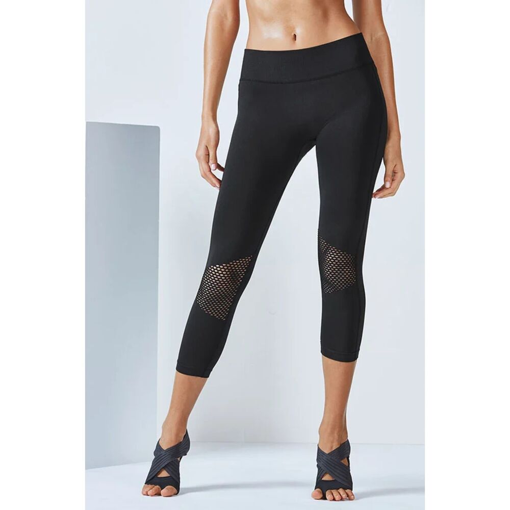 Fabletics Julie Seamless Capri Mesh Leggings Size Medium